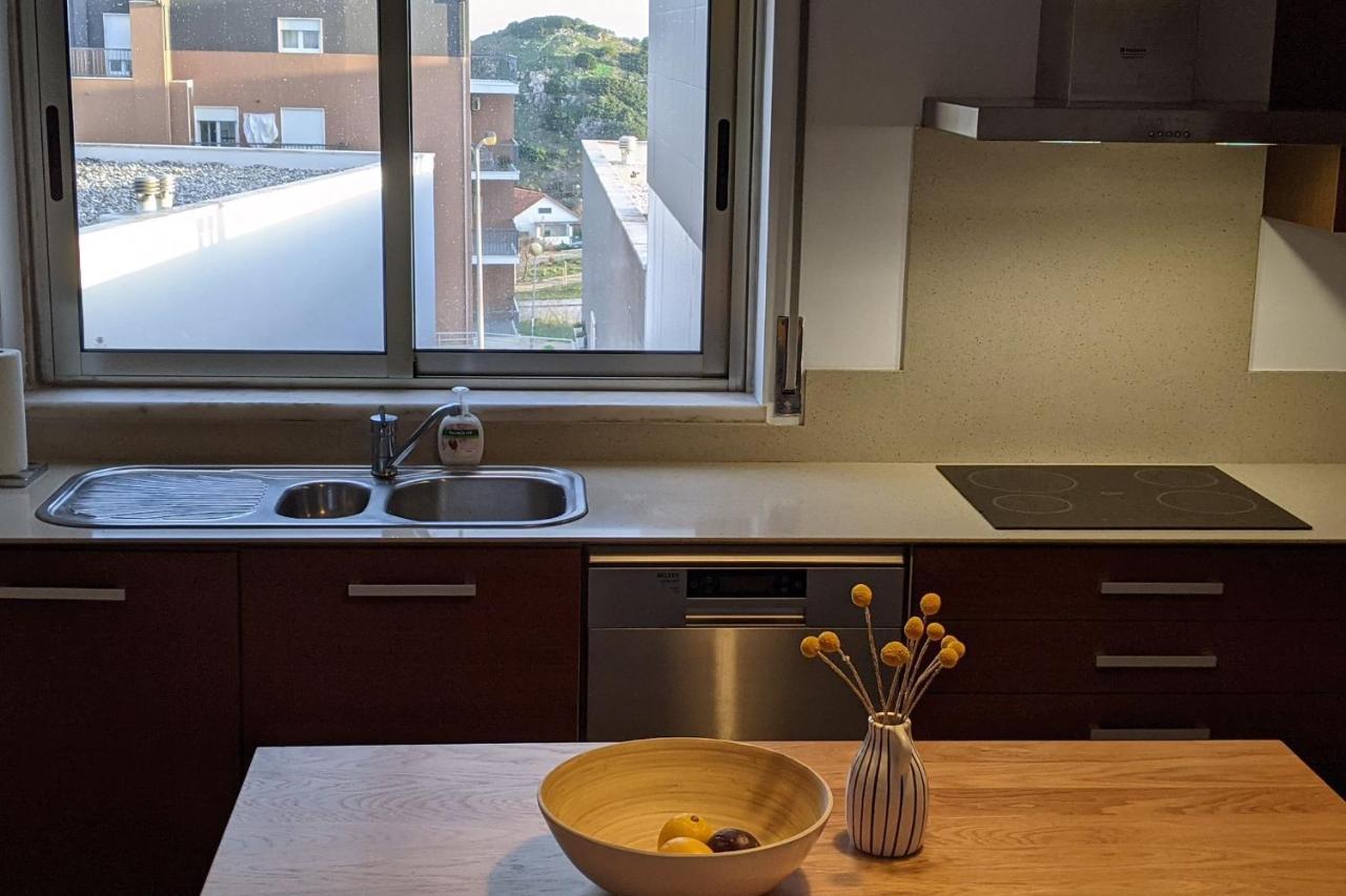 Lovelystay - Sesimbra 3Bdr Apartment W/Terrace Exteriör bild